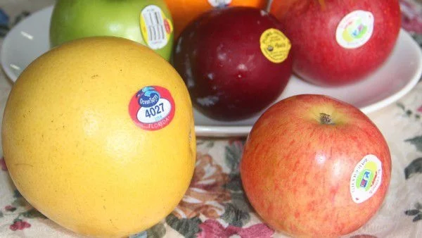 Какво означават етикетите по плодовете