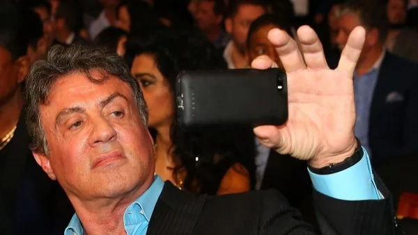  Сталоун похвали wi-fi-то в България