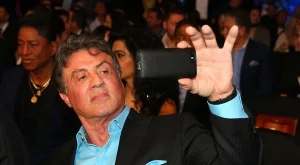 Силвестър Сталоун на преглед в Правителствена болница