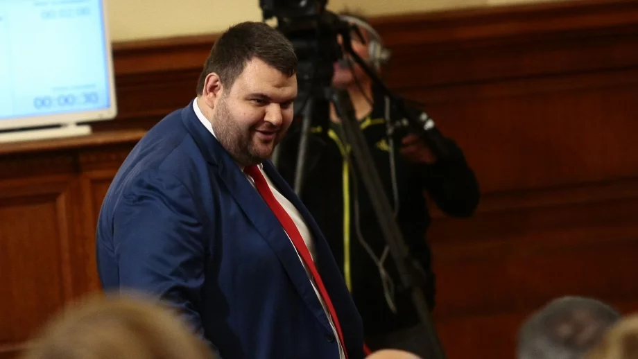 Делян Пеевски обяви, че се оттегля от издателския бизнес