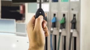 Бензинът в САЩ може да поевтинее до 1 долар за галон 