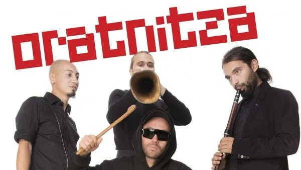 Оратница с два нови клипа