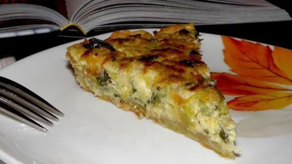 Киш с праз лук и спанак