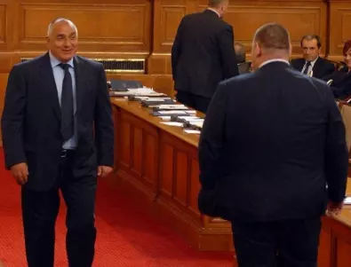 Борисов официално се отказа да влиза в парламента, Пеевски обаче не