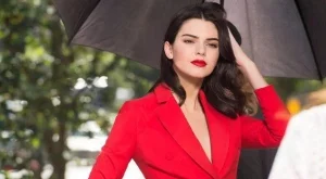 Бъди вдъхновяваща и спечели новия аромат Modern Muse Le Rouge