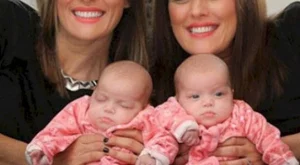 Чудо! Майка ражда близнаци и няма да повярвате какво виждат лекарите