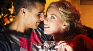 4 неща, които гаджето ви всъщност иска за празниците