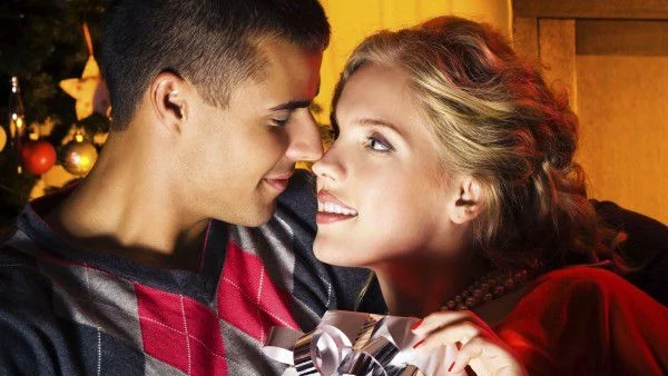 4 неща, които гаджето ви всъщност иска за празниците