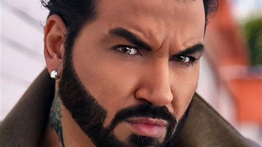 Азис затънал в дългове, отнемат му луксозен имот 