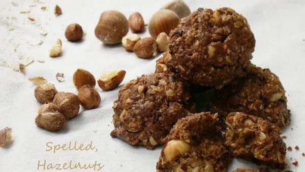 Веган бисквити с лимец и лешници