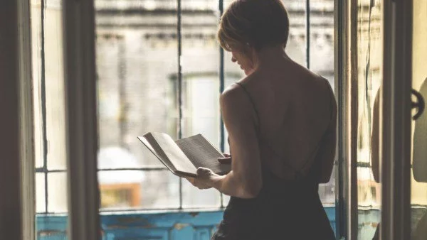 20 причини защо четенето ни прави по-добри хора