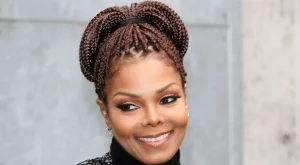 50-годишната Джанет Джексън роди