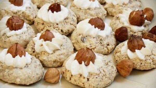 Лешникови топчета