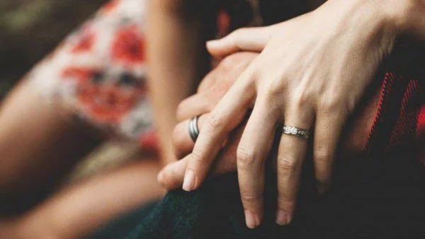 Скъпа, не ме чакай за вечеря...