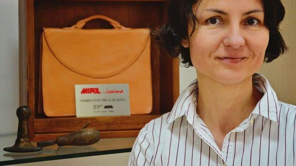 Биляна Гилинa - българката, която шие чанти на Armani