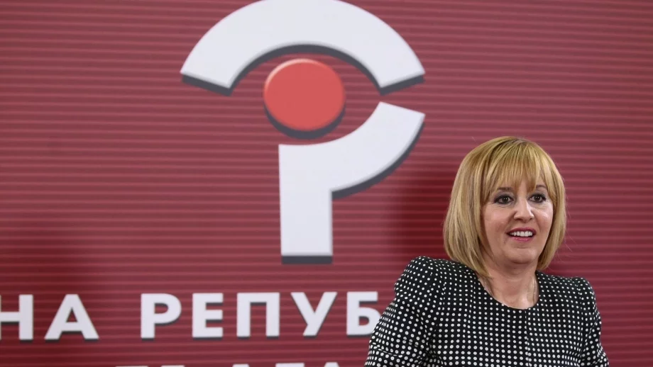 Манолова: Доверието между потребители и доставчик се срина заради сделката за ЧЕЗ