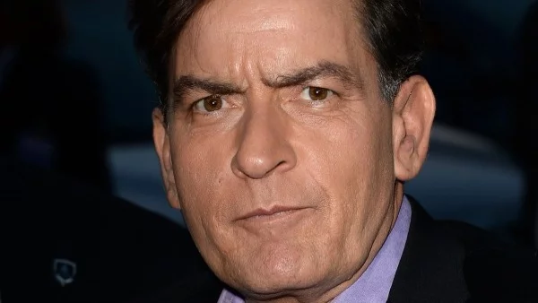 Чарли Шийн имал сексуални отношения с 13-годишно момче