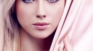 Ефектен грим в цветовете на 2016 година