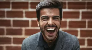 Виц на деня: Българин оптимист при психолог