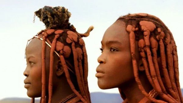 Жени от непознати светове: Червените красавици на Намибия