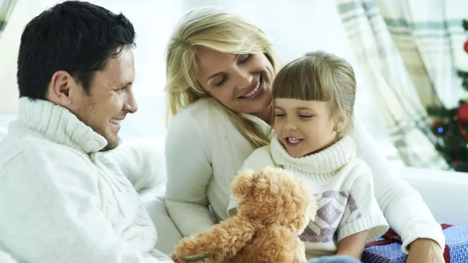 Семейните помощи за деца няма да се вдигат до март