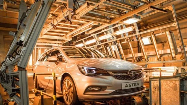 Екстремни тестове на комбито на Opel Astra