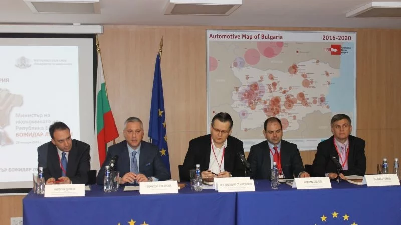 Лукарски видя в автомобилната индустрия двигател на растежа