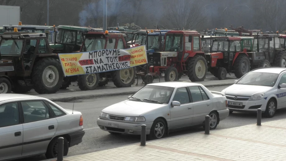 Засегнатите от блокадата на границата фирми могат да получат сертификати за форсмажор
