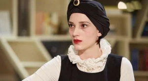 Вечната Коко Шанел оживя в София