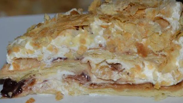 Торта с бутер тесто