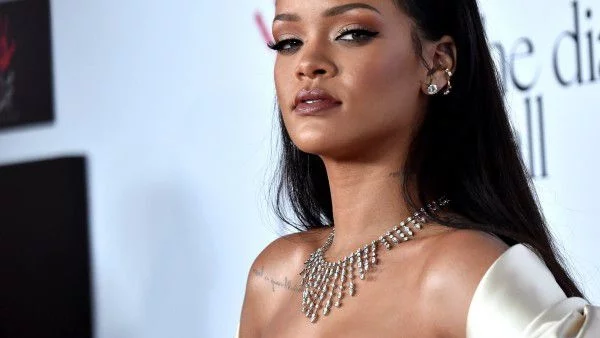 Риана отпразнува рождения си ден със стил