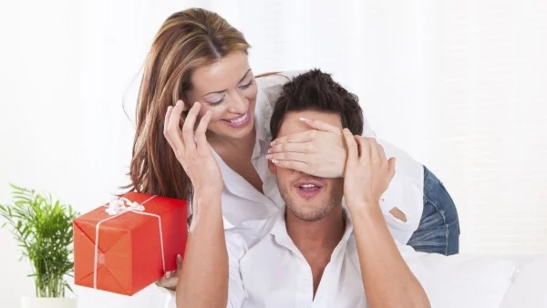 Коледен подарък според зодията му - 2 част