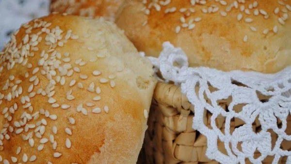 Питки със сусам