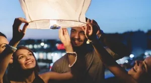 Пускаме фенери от Моста на влюбените на 14-ти