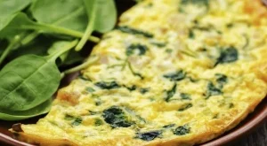  Фритата с яйца, спанак и пилешко