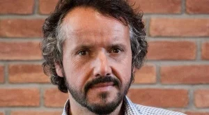 Издателството на Терзийски проговори за пиянските му изцепки