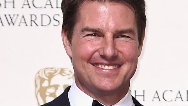 Том Круз си обезобрази лицето