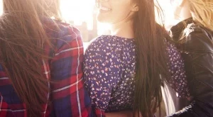 Никога не забравяй приятелките си