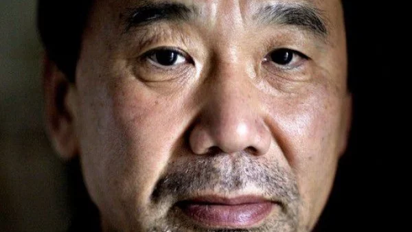 Писателят Харуки Мураками става радиоводещ