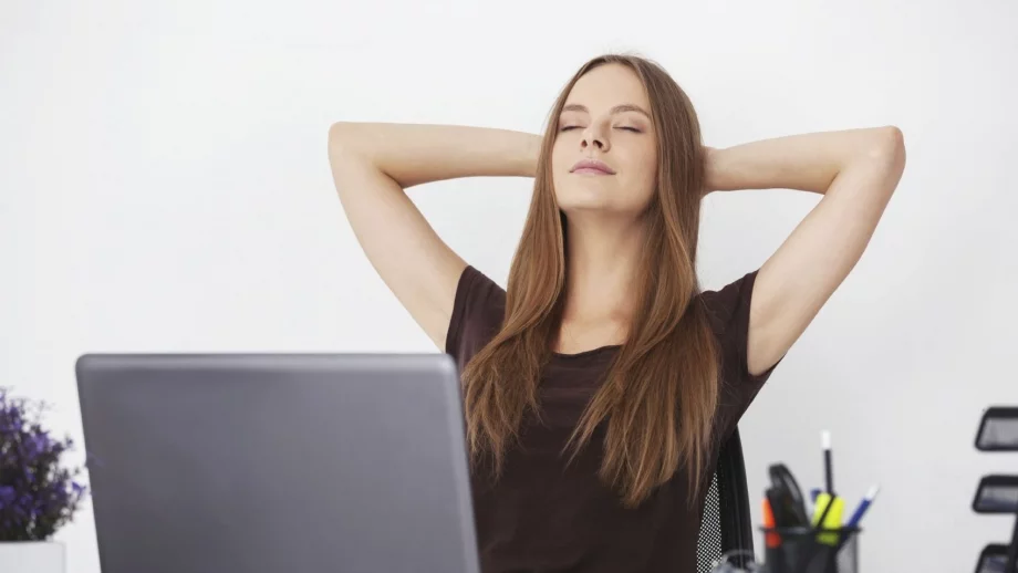 9 начина бързо да се успокоите в напрегнат момент на работа 