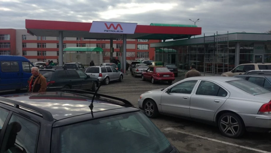 "Лукойл" поиска проверка на горивото на Марешки 