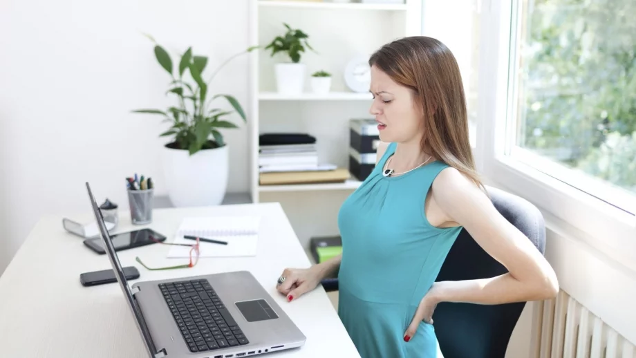 Как да подобрите позата си пред компютъра?