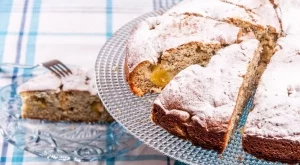 Немски сладкиш с марципан, ананас и маково семе