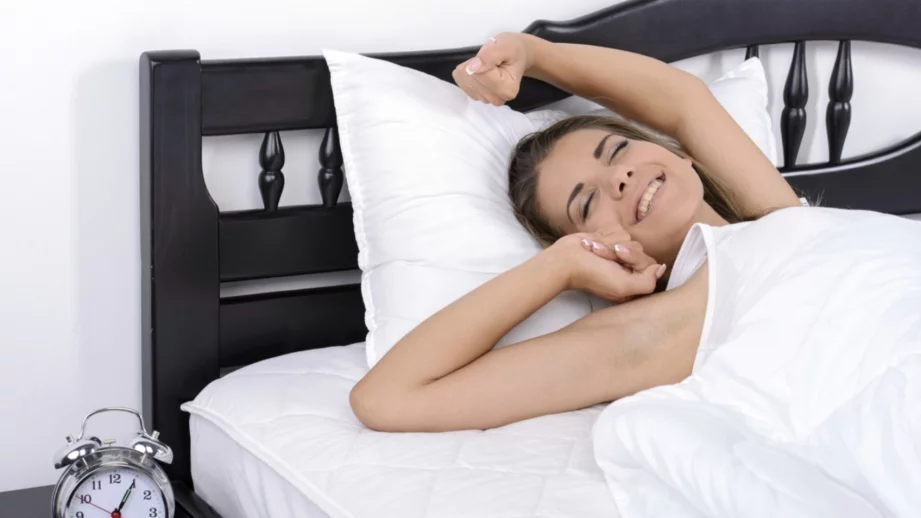 Спете точно толкова часове и минути, за да сте по-щастливи