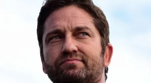 Джерард Бътлър доведе любимата си Шушка в България (снимки)