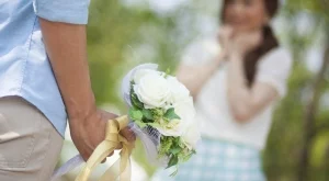 Какво цвете да подарим за 8 март според зодията