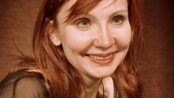 Лариса Ренар идва отново в България