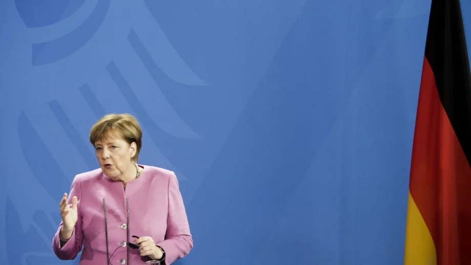 Меркел иска продължаване на преговорите за ТПТИ 