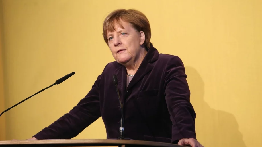 Меркел: Пазарите се тревожат, че ЕС вече е неуправляем