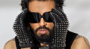 Азис попадна в класация на New York Times